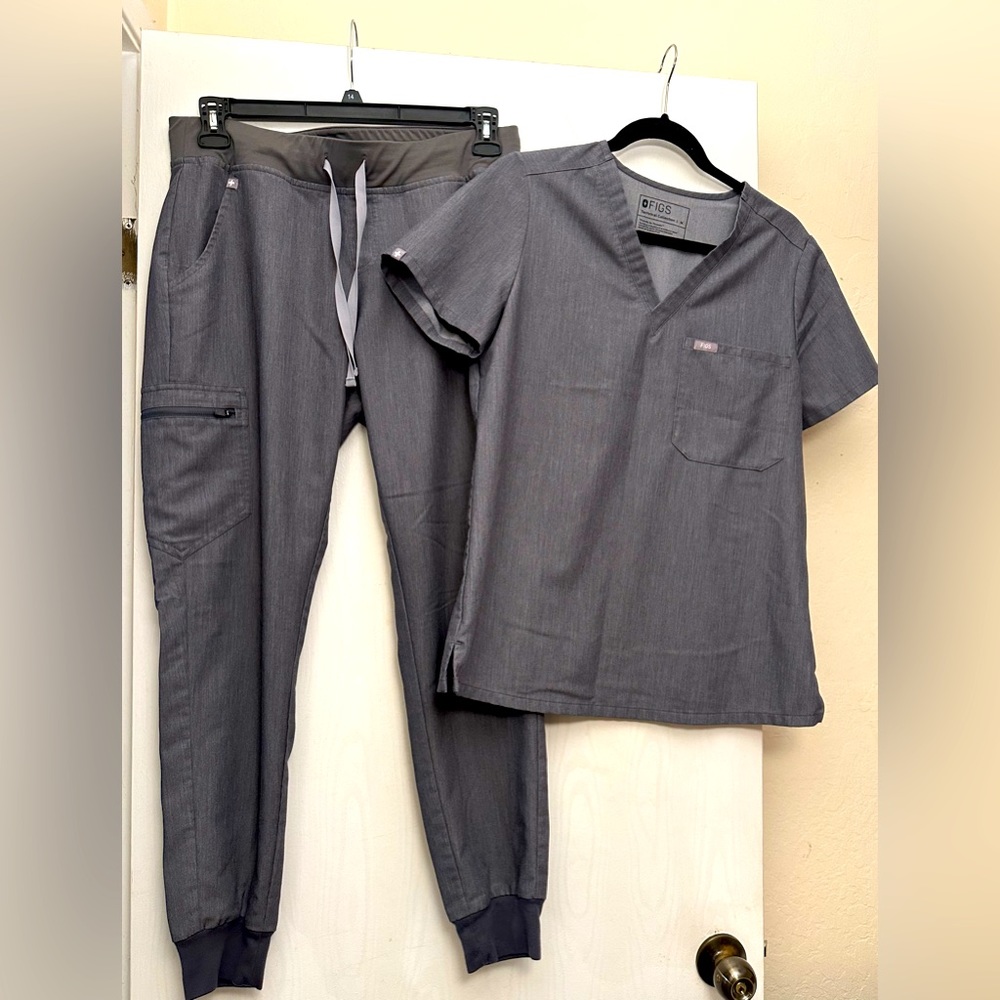 GRAPHITE FIGS SCRUB SET SIZE MEDIUM
